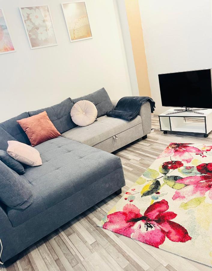 Ferienwohnung Marina An Der Romantischen Strasse Вейкерсхайм Екстериор снимка